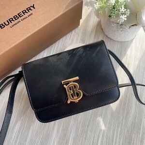 Burberry TB Shoulder Bag Leather